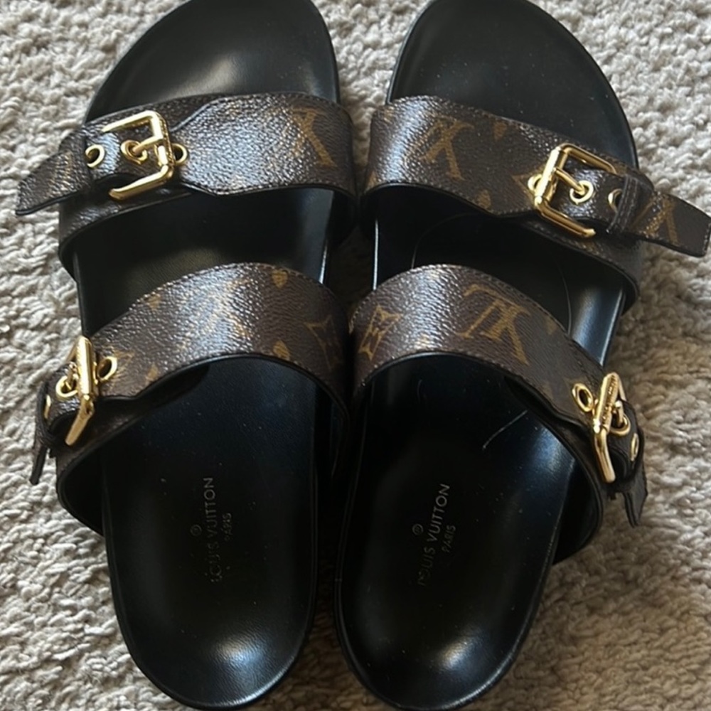 Louis Vuttion Sandals